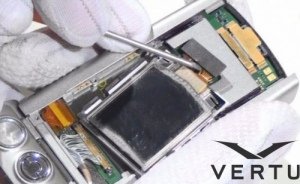 Замена тачскрина на телефоне Vertu